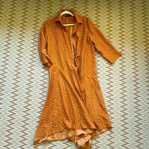 Super Soft orange midi dress with square design. Lafayette 148 New York.